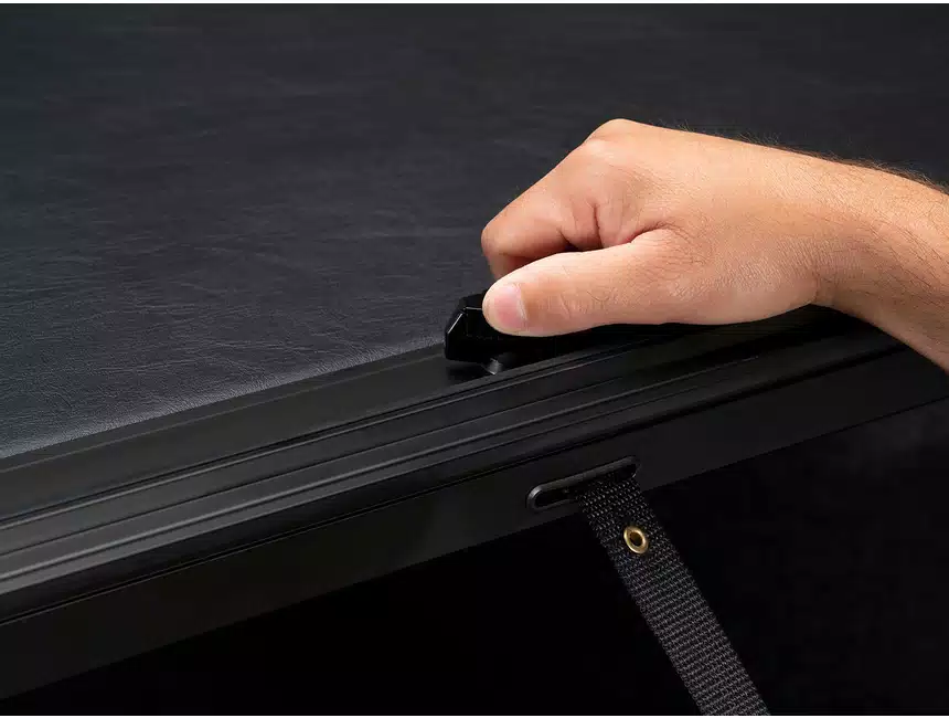 Роллета для пикапа с замком